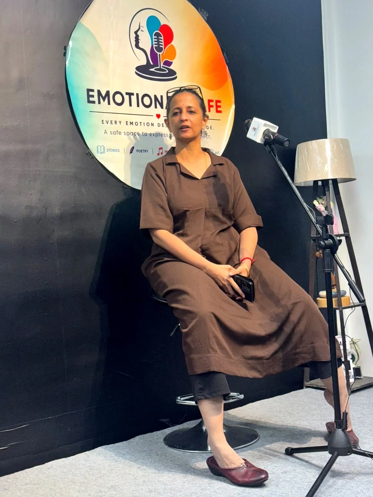 Emotional Cafe — 40ea0359