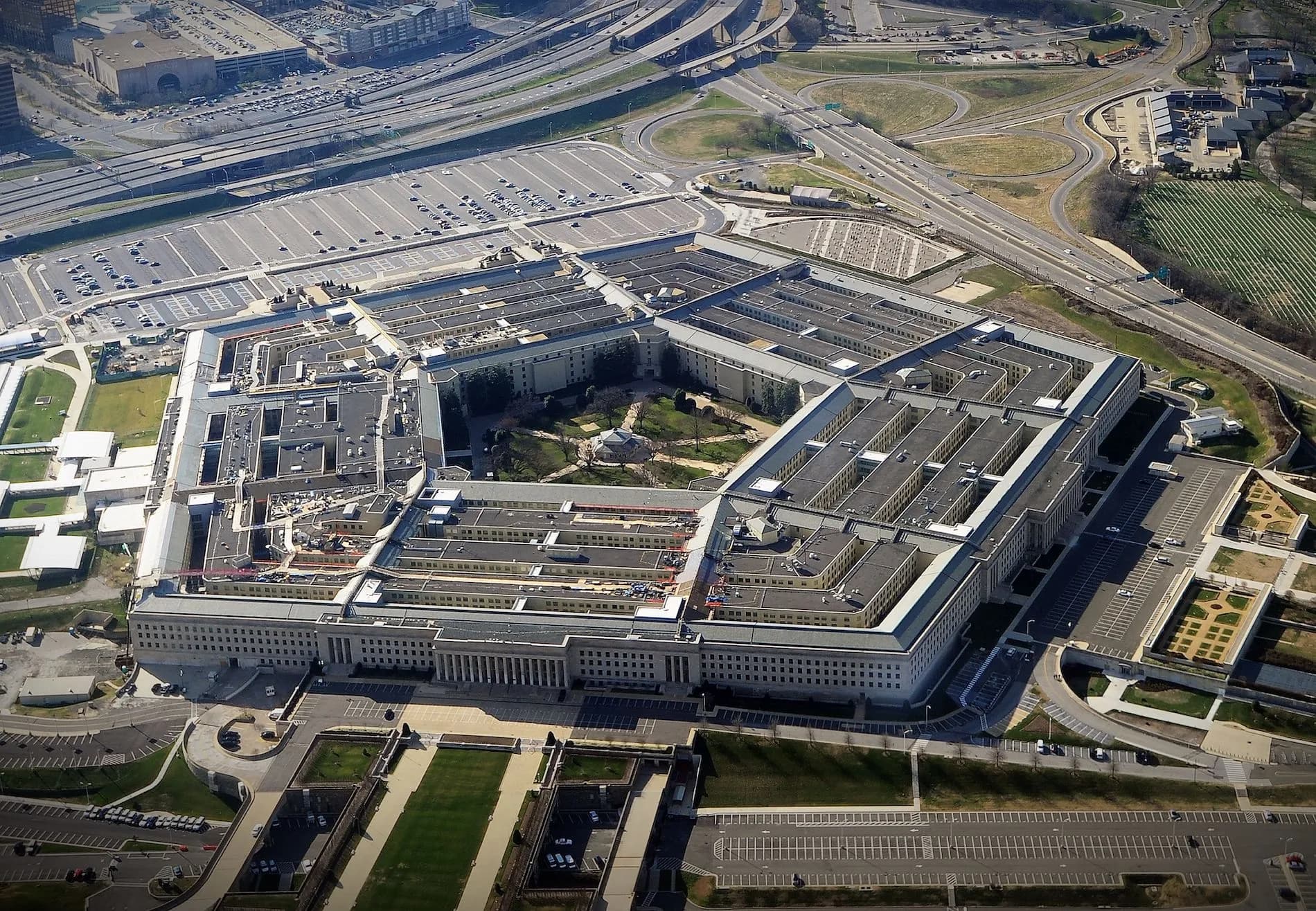 US military disabled ad tracking on troops' devices following reports of targeted attacks